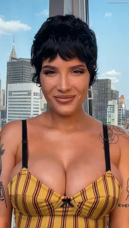 Halsey photo 7 of 1182