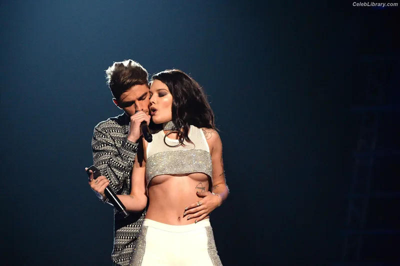 Halsey photo 11 of 1182