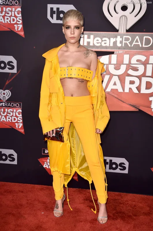 Halsey photo 7 of 1182