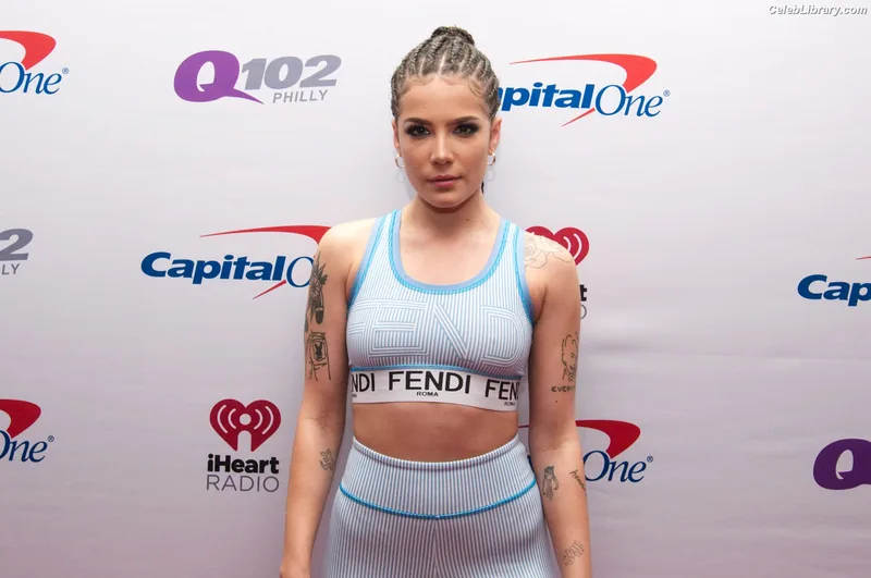 Halsey photo 18 of 1182