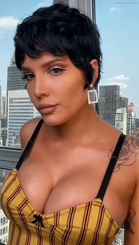 Halsey photo 21 of 1182