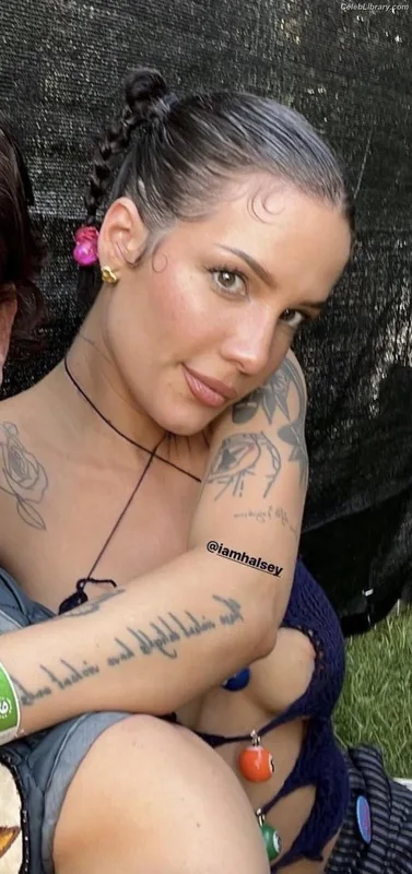 Halsey photo 22 of 1182