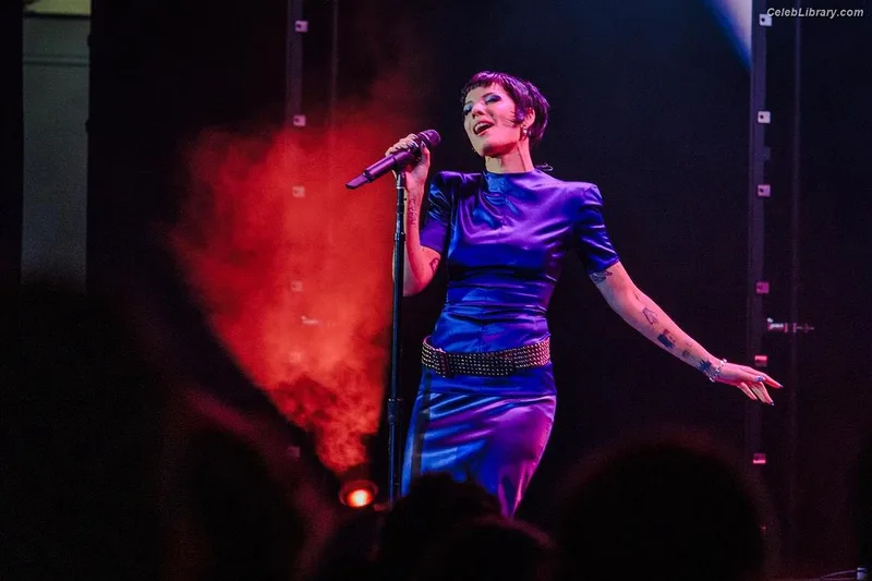 Halsey photo 15 of 1182