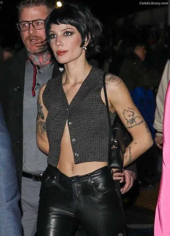 Halsey photo 7 of 1182