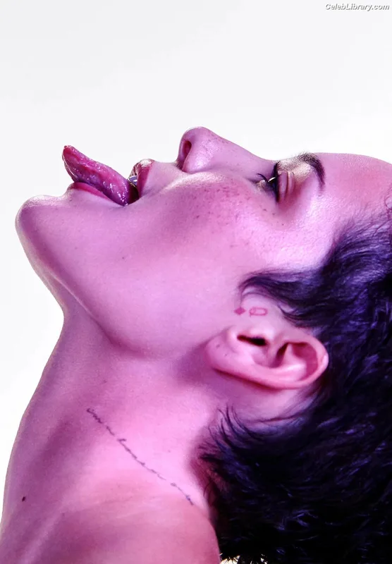 Halsey photo 13 of 1182