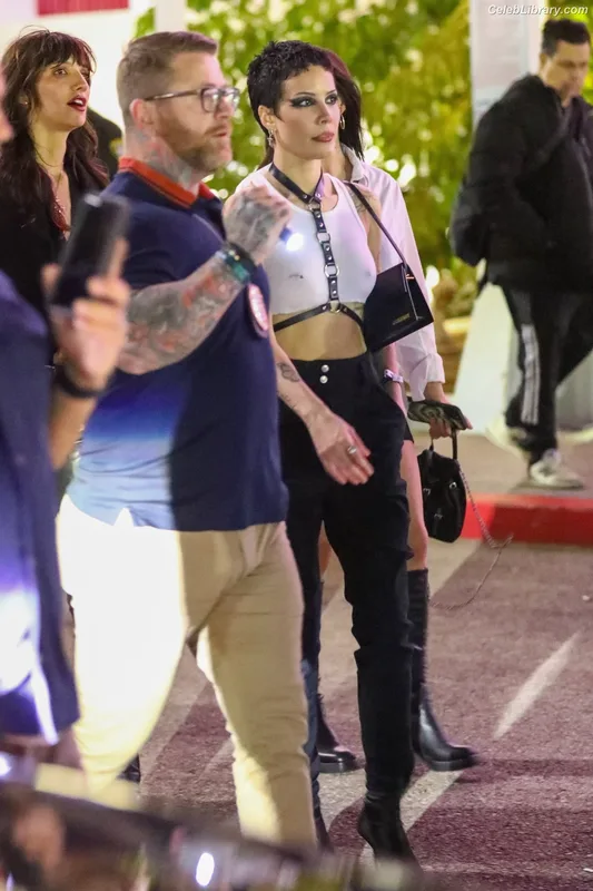 Halsey photo 17 of 1182