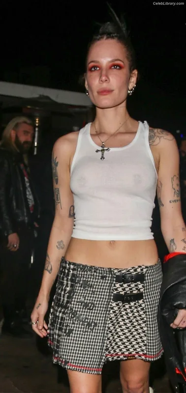 Halsey photo 19 of 1182
