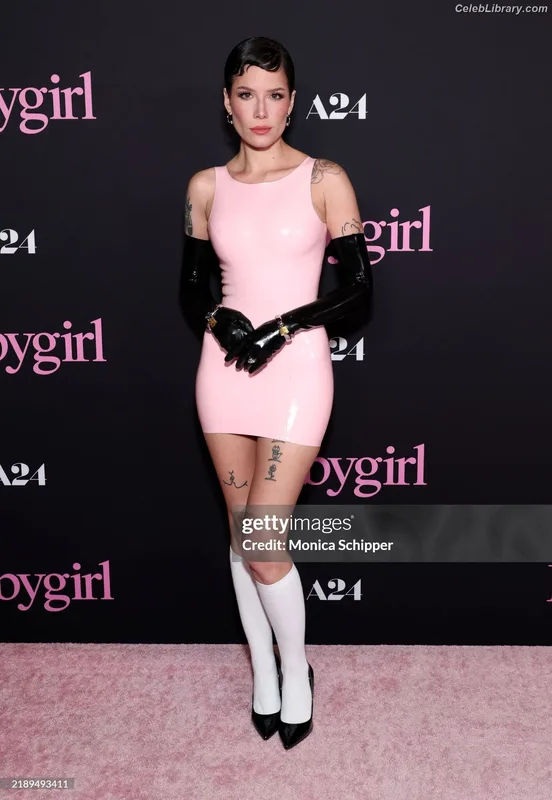 Halsey photo 2 of 1182