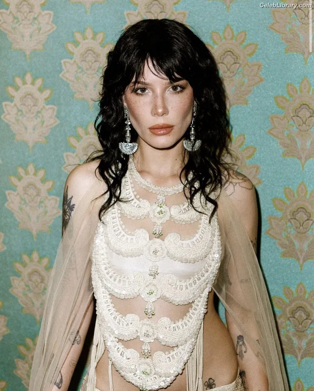 Halsey photo 17 of 1182