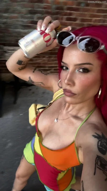 Halsey photo 24 of 1182