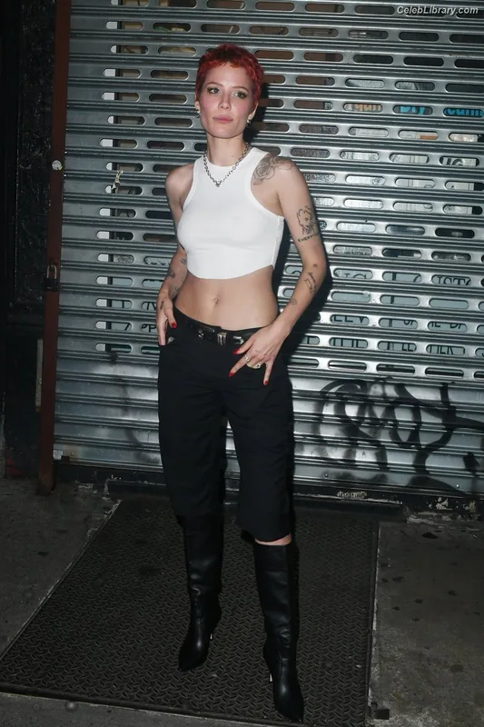 Halsey photo 17 of 1182