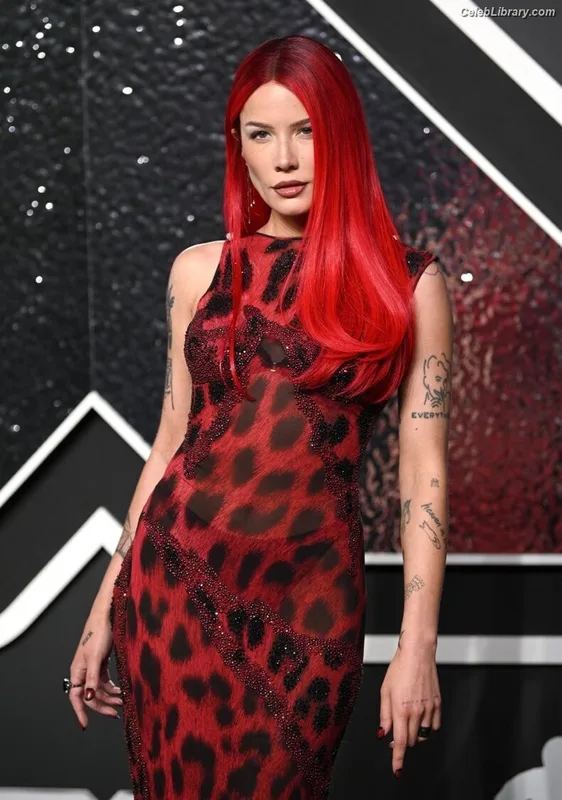 Halsey photo 12 of 1182