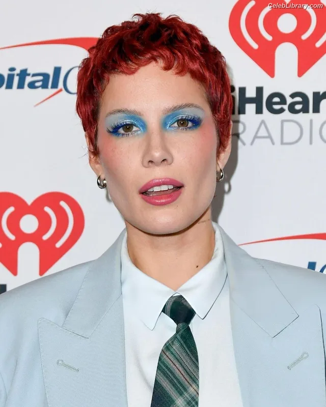 Halsey photo 16 of 1182