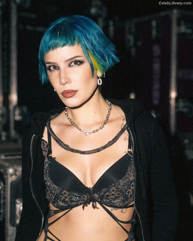 Halsey photo 3 of 1182