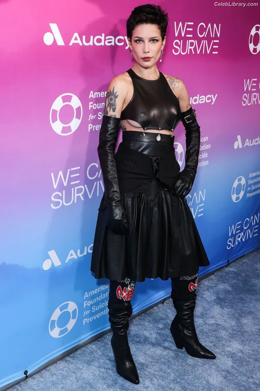 Halsey photo 8 of 1182