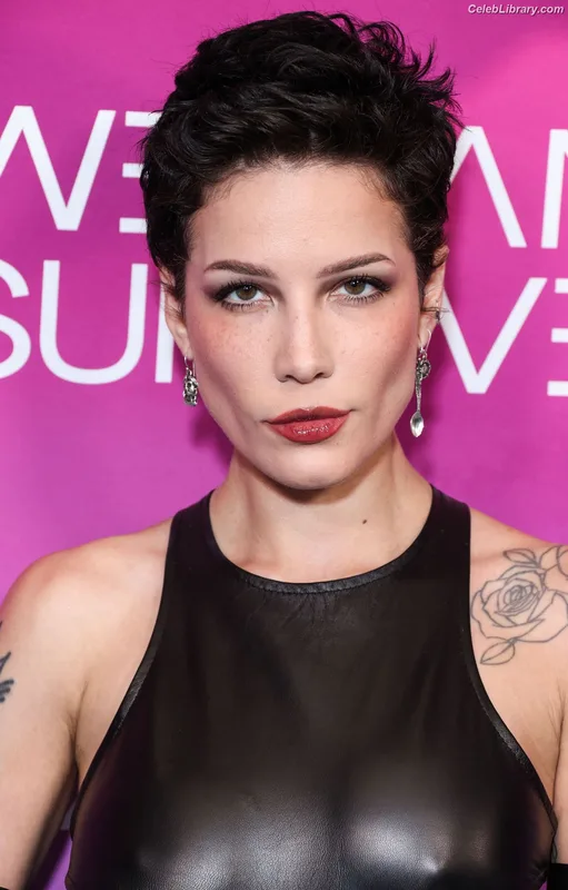 Halsey photo 10 of 1182