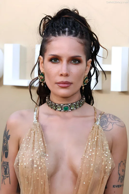 Halsey photo 12 of 1182