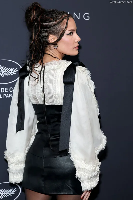 Halsey photo 5 of 1182