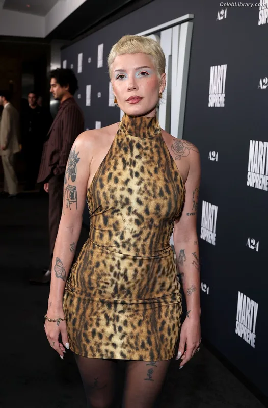 Halsey photo 18 of 1182