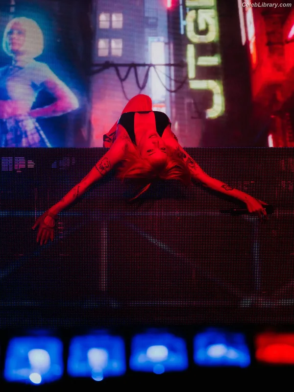 Halsey photo 20 of 1182
