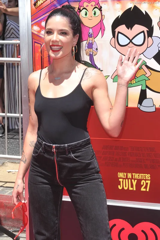 Halsey photo 15 of 1182