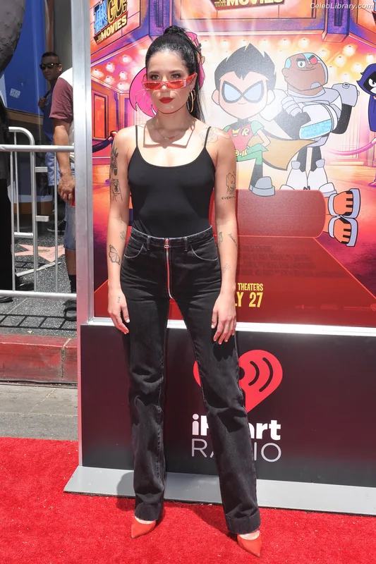 Halsey photo 16 of 1182