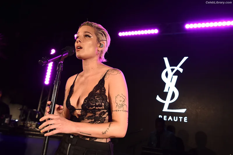 Halsey photo 20 of 1182
