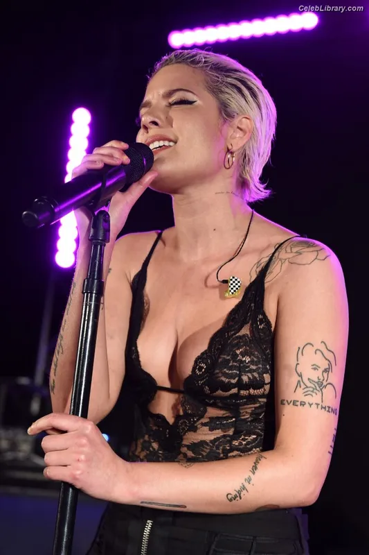Halsey photo 23 of 1182