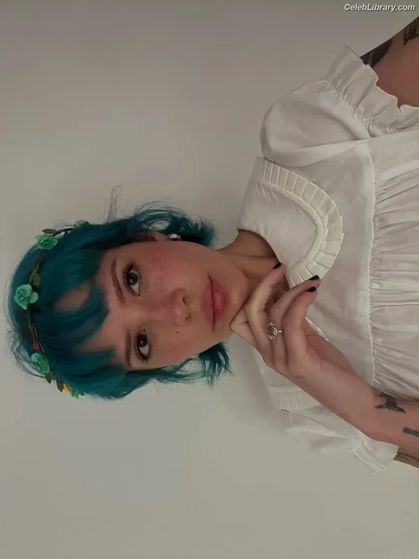 Halsey photo 7 of 1182