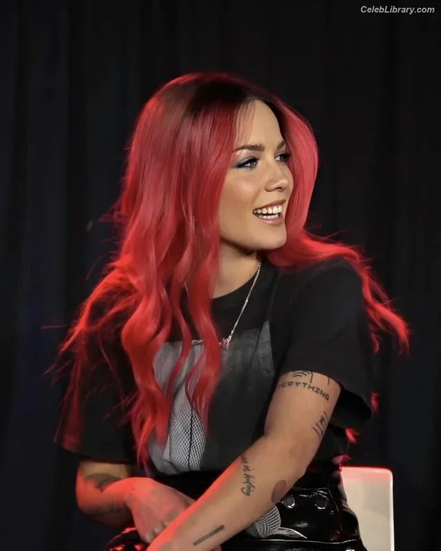 Halsey photo 9 of 1182