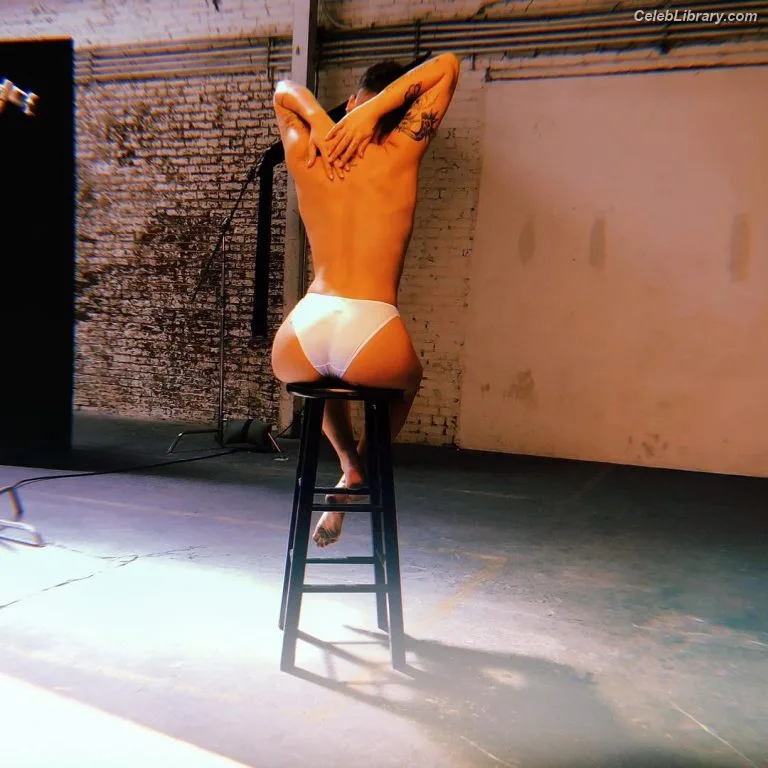 Halsey photo 15 of 1182