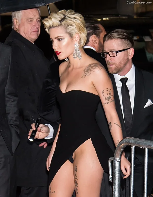 Halsey photo 1 of 1182