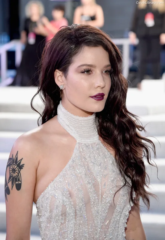 Halsey photo 8 of 1182