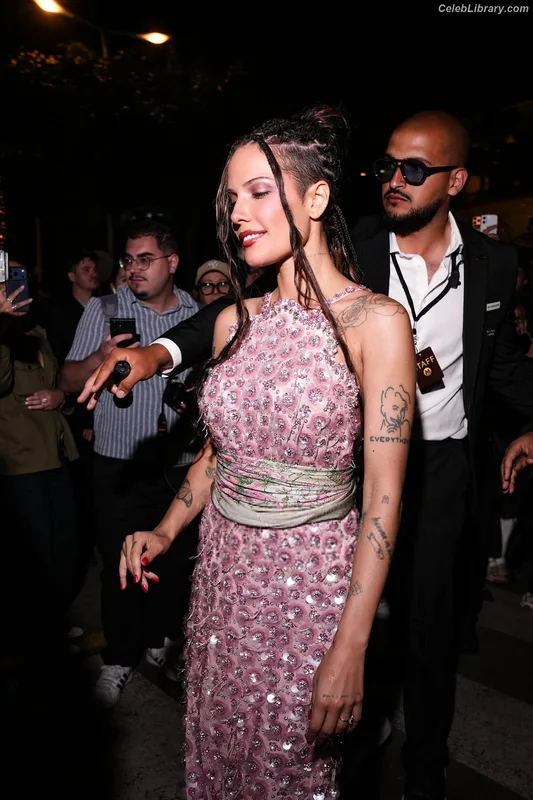 Halsey photo 5 of 1182