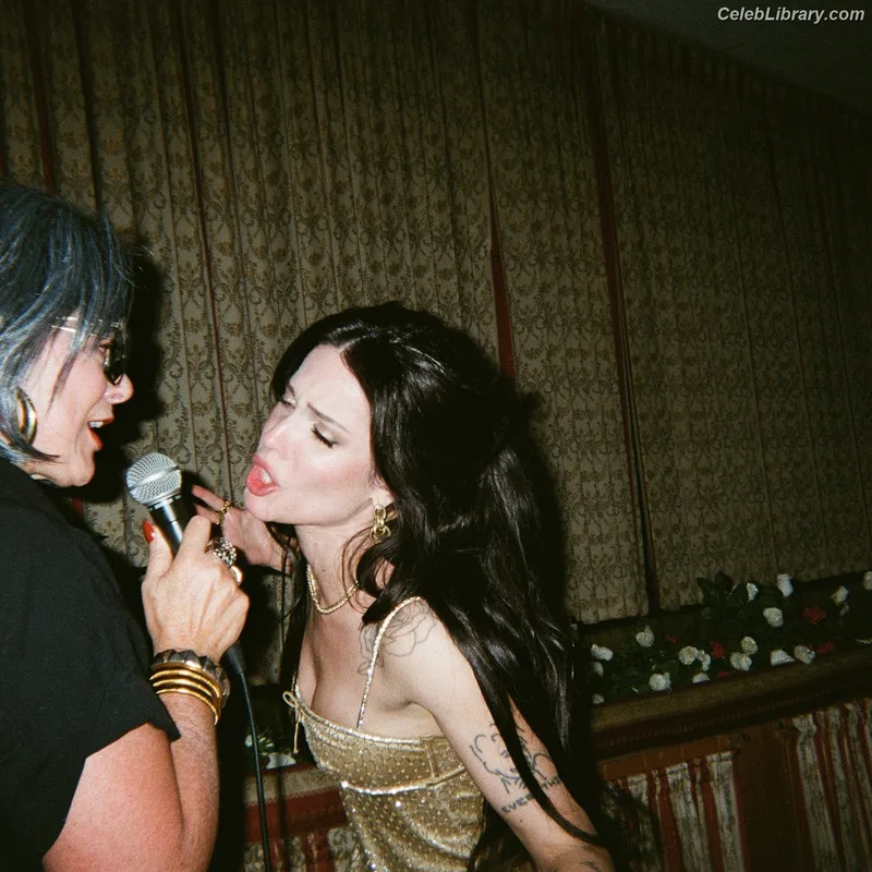 Halsey photo 8 of 1182