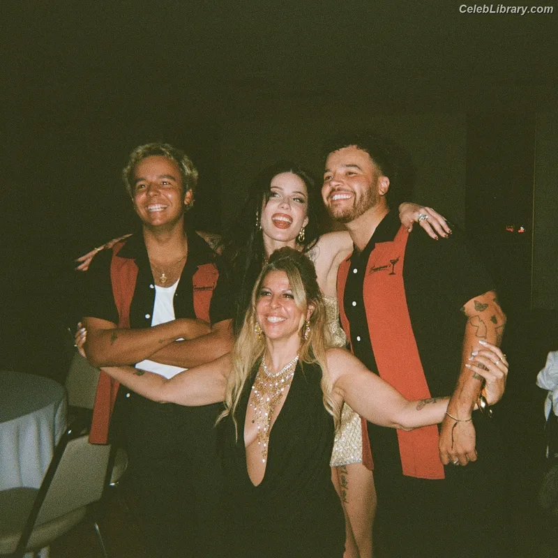 Halsey photo 10 of 1182