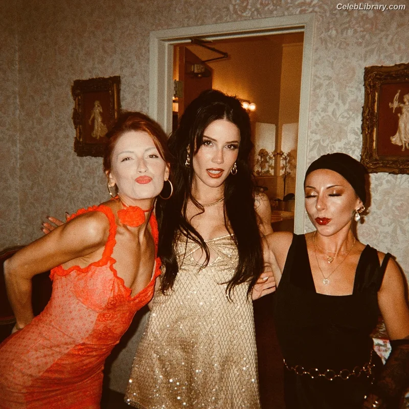 Halsey photo 12 of 1182