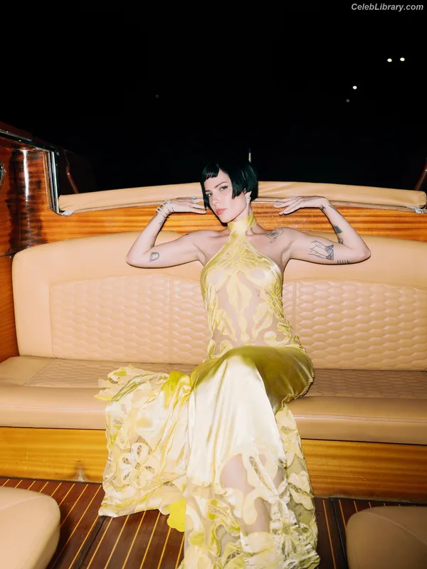 Halsey photo 5 of 1182