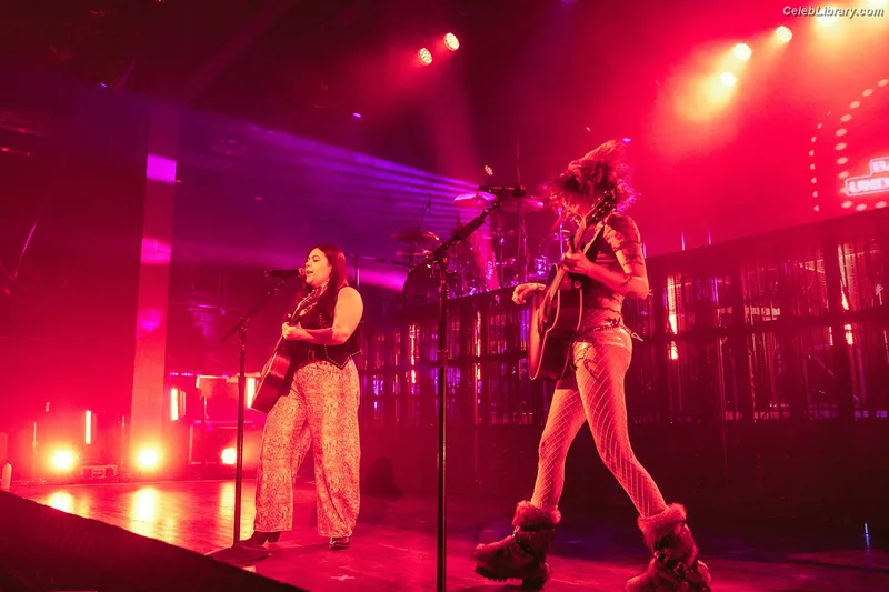 Halsey photo 17 of 1182