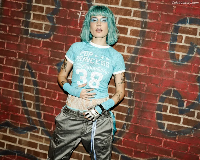 Halsey photo 5 of 1182
