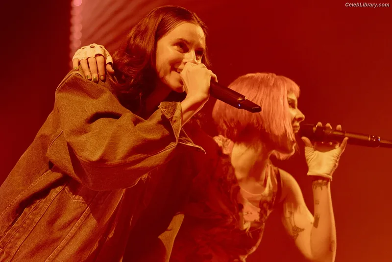 Halsey photo 10 of 1182