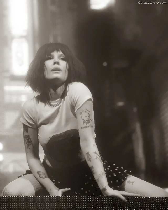 Halsey photo 17 of 1182