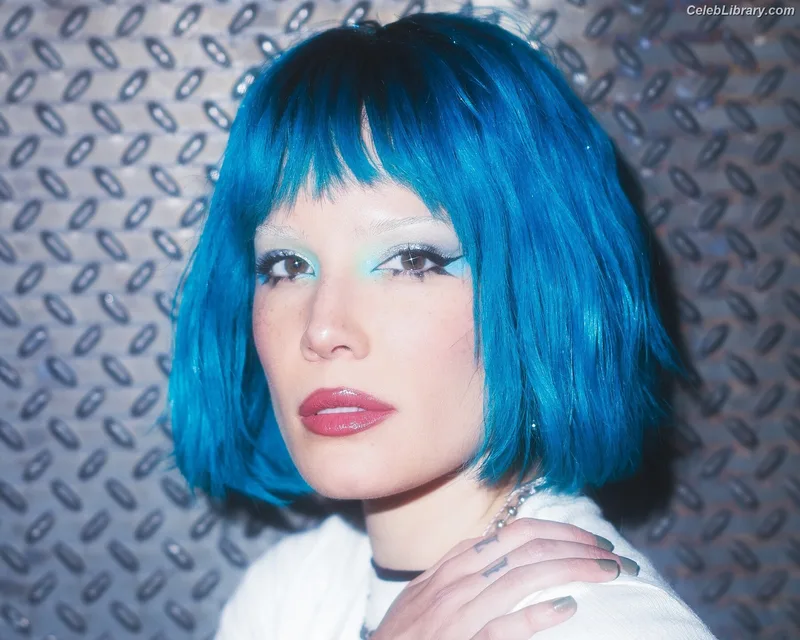 Halsey photo 1 of 1182