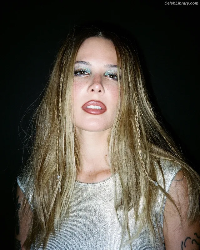 Halsey photo 11 of 1182