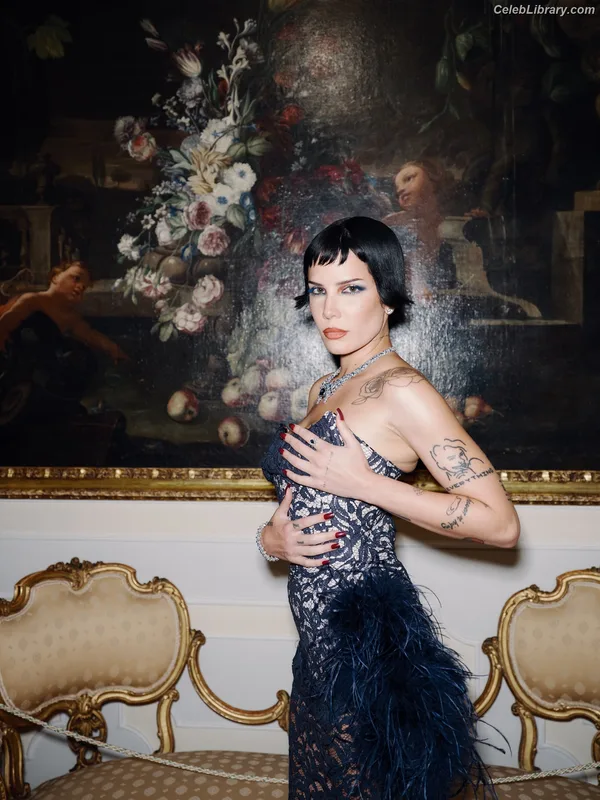 Halsey photo 23 of 1182