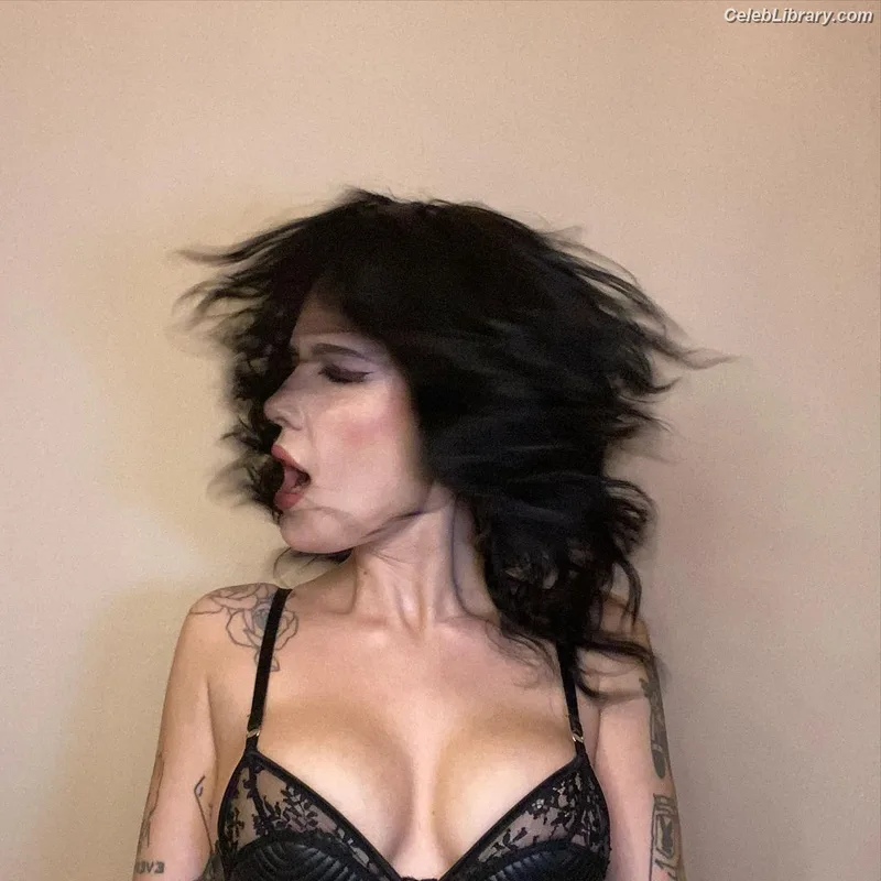 Halsey photo 6 of 1182