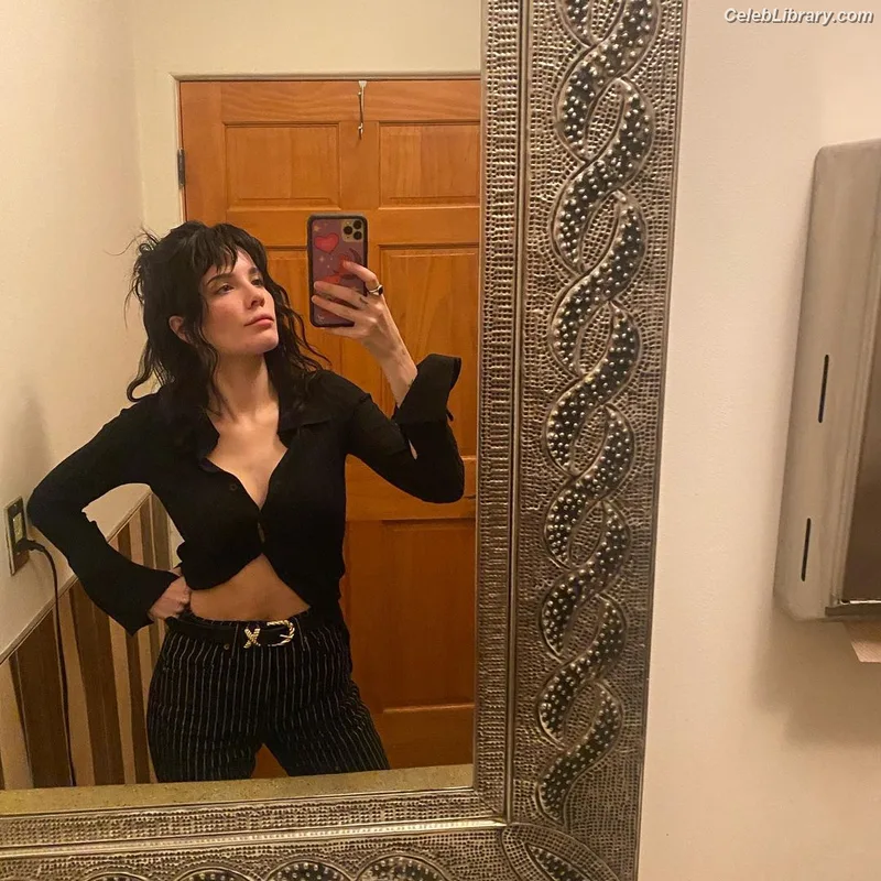 Halsey photo 20 of 1182