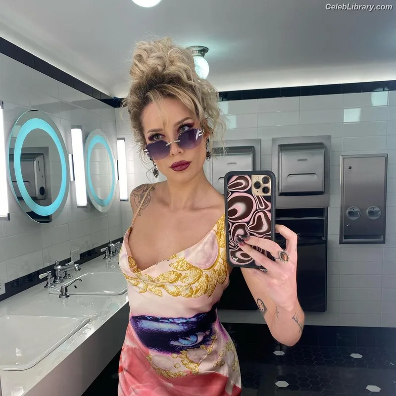 Halsey photo 6 of 1182