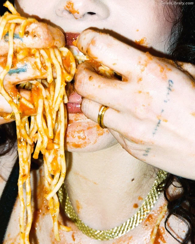 Halsey photo 20 of 1182