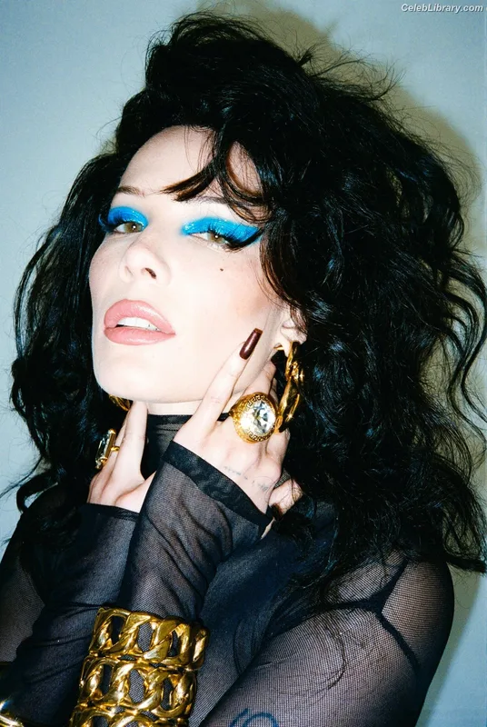 Halsey photo 23 of 1182